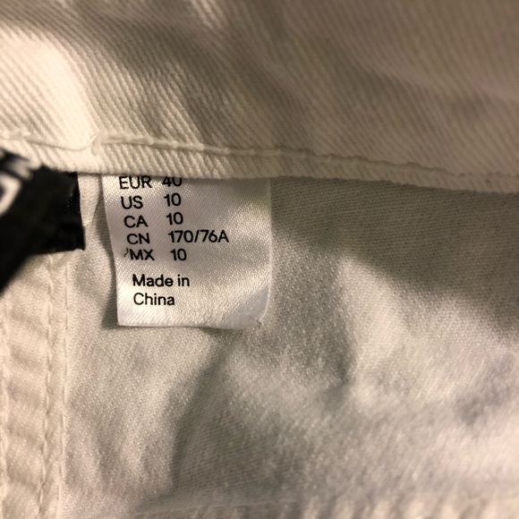 H&M Womens Shorts, White Lace Size 10 - Picture 3 of 8